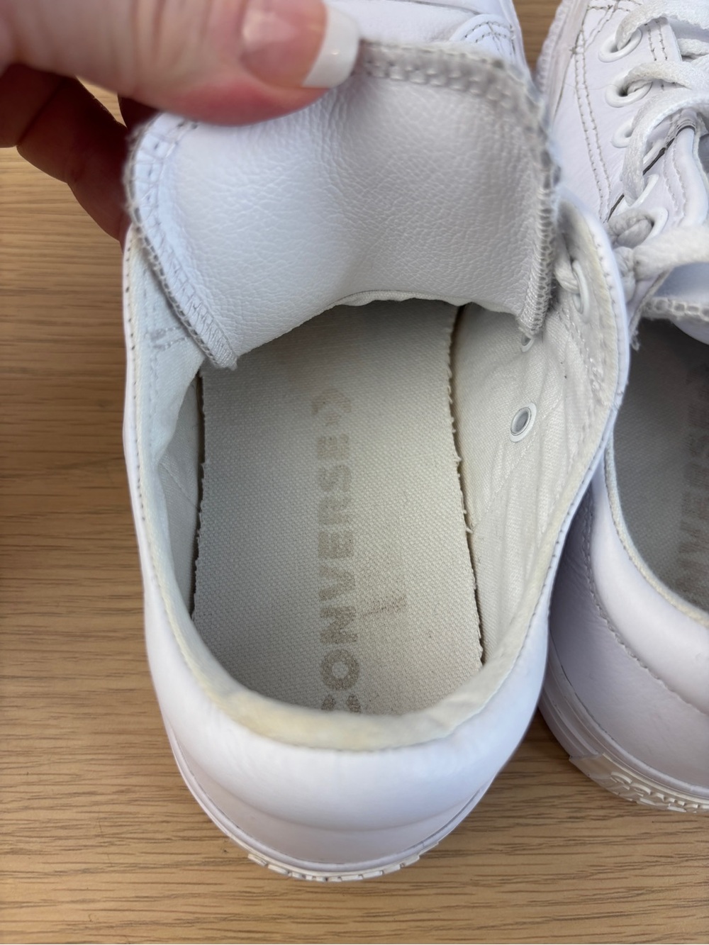 Classic Converse White Leather Low-Top Sneakers Woman’s 6.5 - Picture 8 of 10